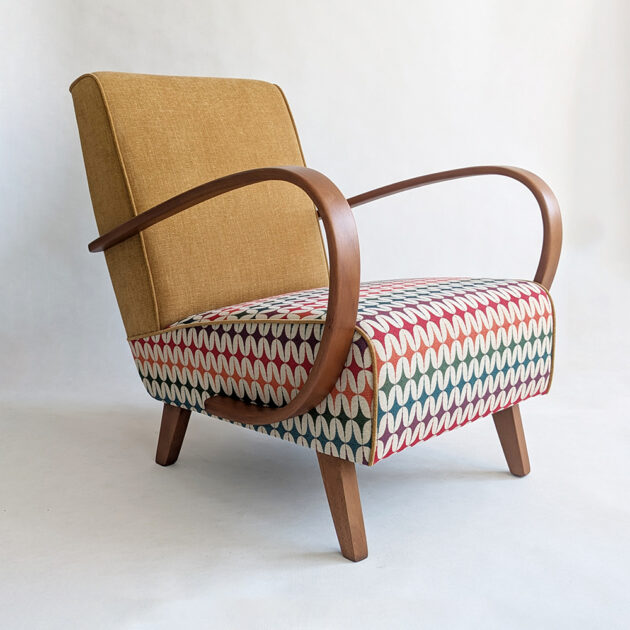 kreslo Halabala C, retronaut